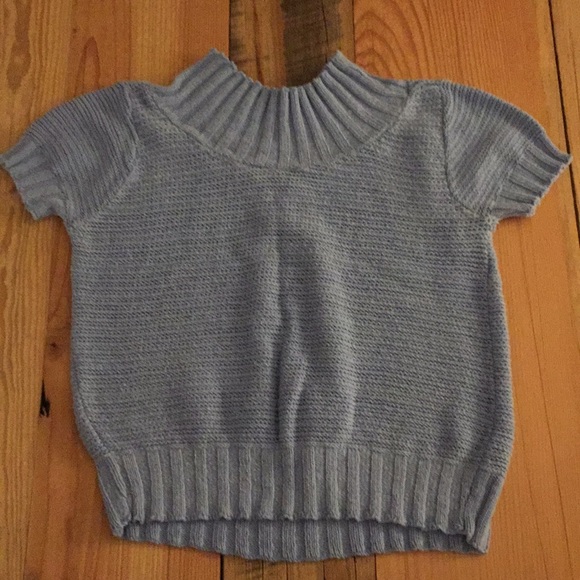 Cropped sweater- off the shoulder-size small - Picture 4 of 8
